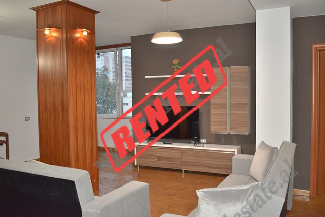 Apartament 3+1 me qira ne rrugen Dritan Hoxha, prane Universitet Zoja Keshillit te Mire.
I pozicion